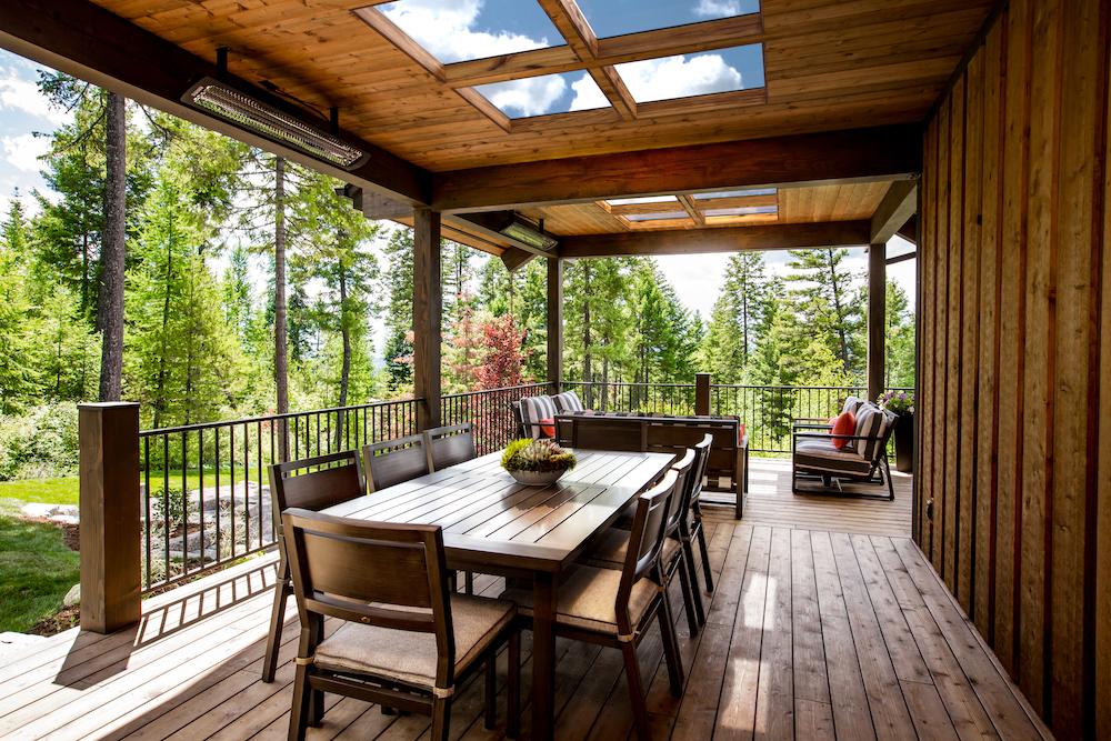 Revolutionizing Deck Design: Glass Flooring for Modern Decks | GFS