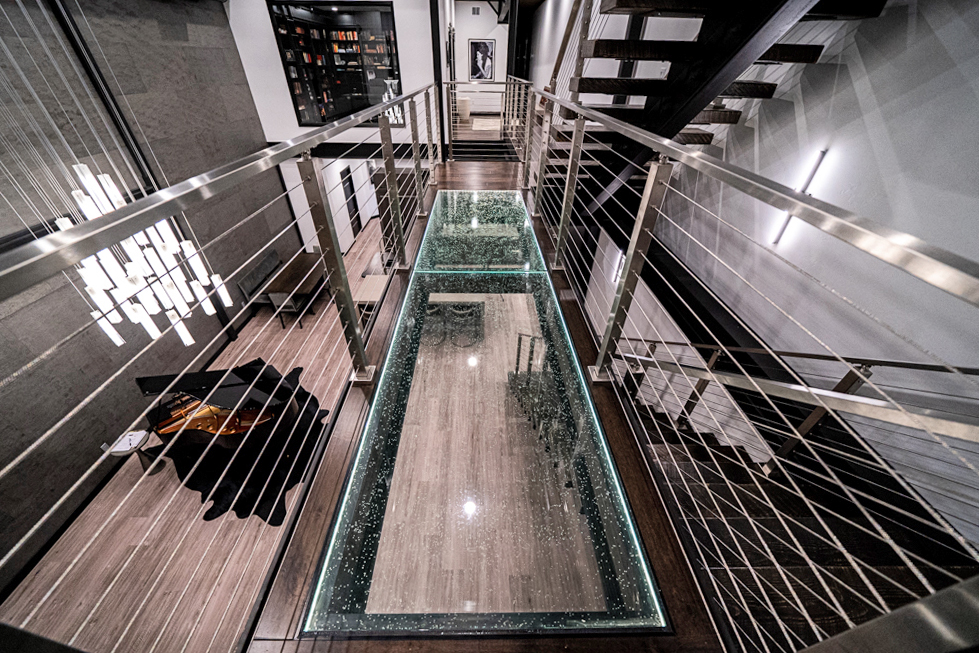 The Many Benefits of a Glass Floorhttps://glassflooringsystems.com/the-many-benefits-of-a-glass-floor/